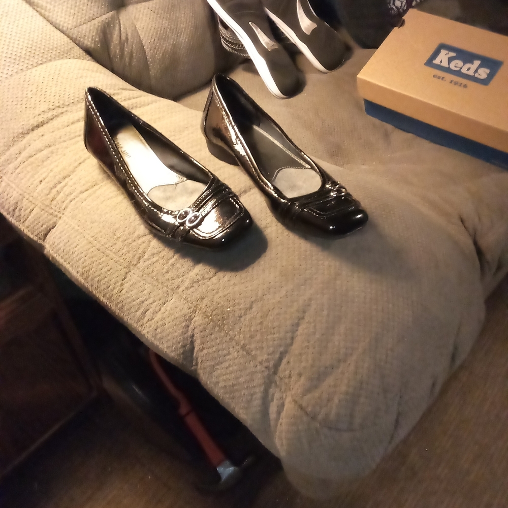 6 pairs women's shoes - Picture 10 of 10